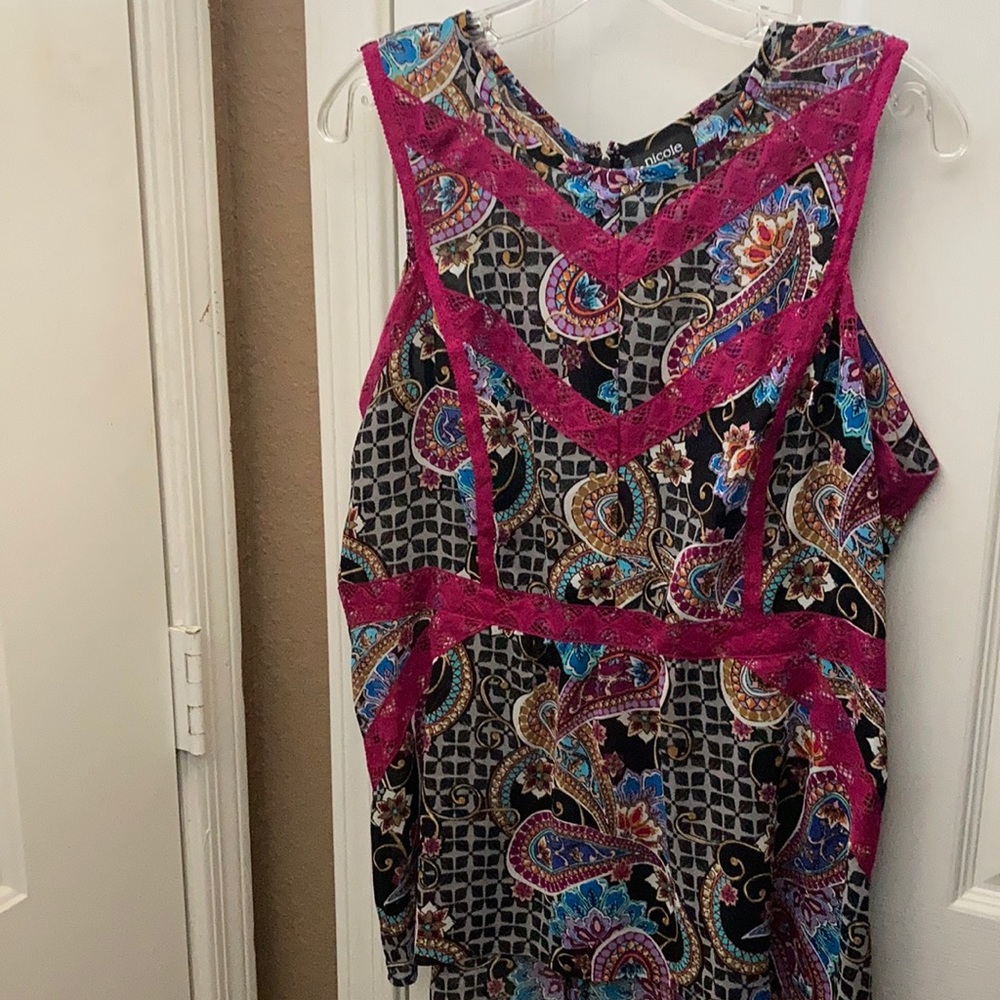 FINAL MARKDOWN Ladies’ Nicole by Nicole Miller Top (L)